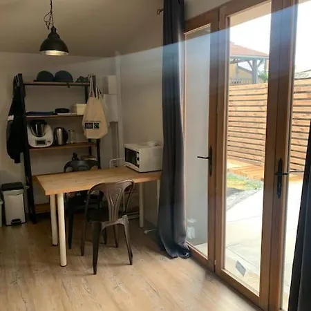 Appartement Au Fond Du Jardin Bordeaux